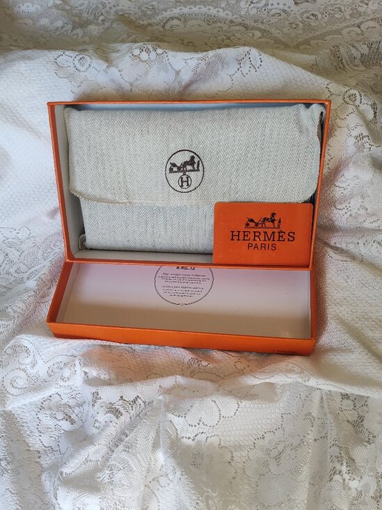 Hermes Kelley Wallet - Picture 1 of 5